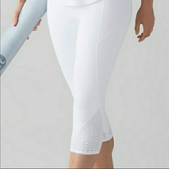 Lululemon Anew Crop Leggings- White- Size 8